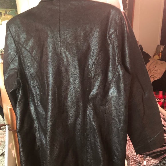 Leather jacket with metallic finish - Picture 2 of 3